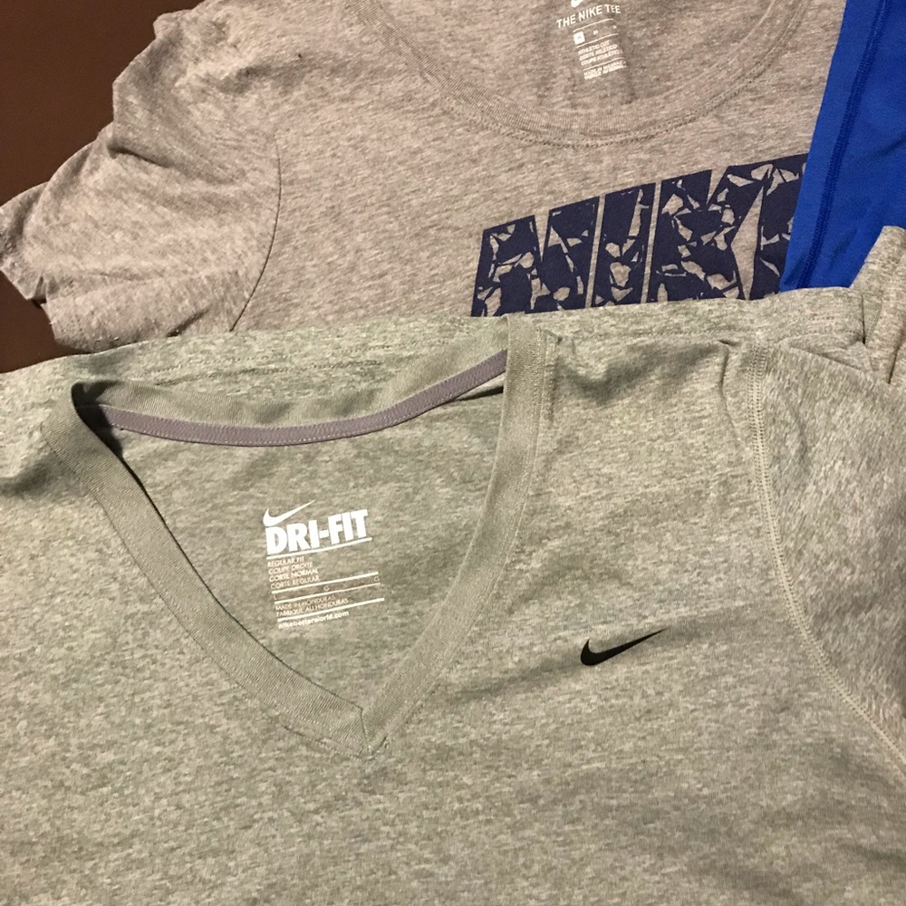 Nike shirts size medium and large - Picture 3 of 3